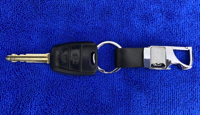 2016 Hyundai Grand i10 SPORTZ 1.2 KAPPA VTVT, Petrol, Manual, 63,195 km, Key Close Up
