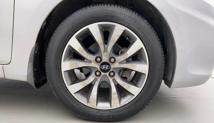 2014 Hyundai Verna FLUIDIC 1.6 SX VTVT, Petrol, Manual, 18,159 km, Right Front Wheel