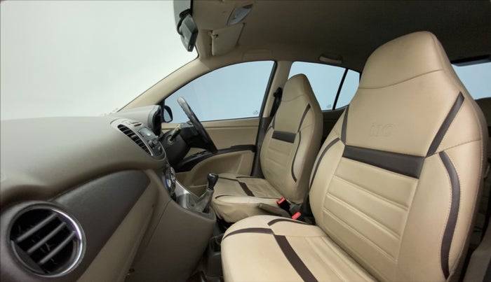 2013 Hyundai i10 SPORTZ 1.1, Petrol, Manual, 1,03,214 km, Right Side Front Door Cabin
