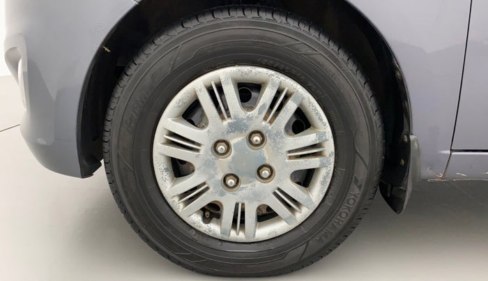 2013 Hyundai i10 SPORTZ 1.1, Petrol, Manual, 1,03,214 km, Left Front Wheel