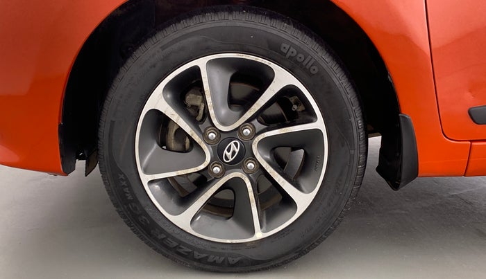 2017 Hyundai Grand i10 SPORTZ (O) 1.2 AT VTVT, Petrol, Automatic, 50,825 km, Left Front Wheel