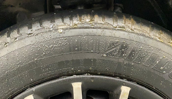 2018 Tata TIGOR XM PETROL, Petrol, Manual, 35,381 km, Left front tyre - Minor crack