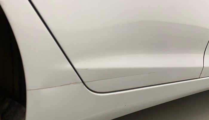 2015 Hyundai New Elantra 1.8 SX AT VTVT, Petrol, Automatic, 76,567 km, Right rear door - Minor scratches