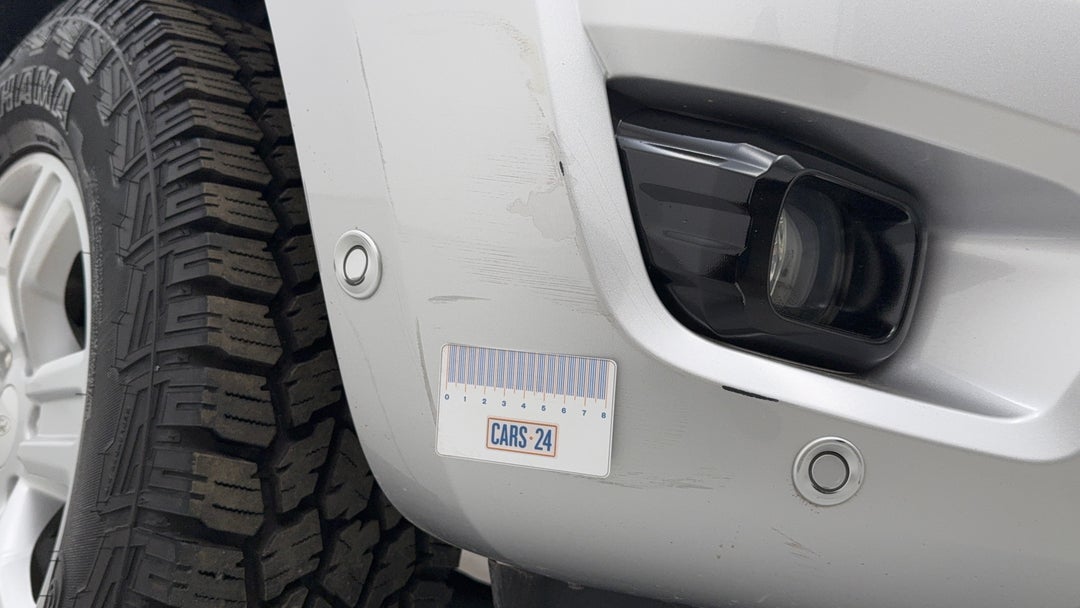 Bumper Front Scratch