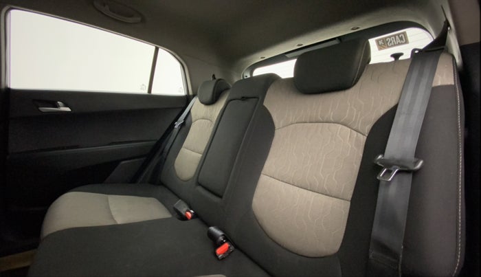 2018 Hyundai Creta SX 1.6 PETROL, Petrol, Manual, 60,929 km, Right Side Rear Door Cabin