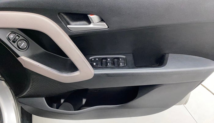 2018 Hyundai Creta SX 1.6 PETROL, Petrol, Manual, 61,044 km, Driver Side Door Panels Control