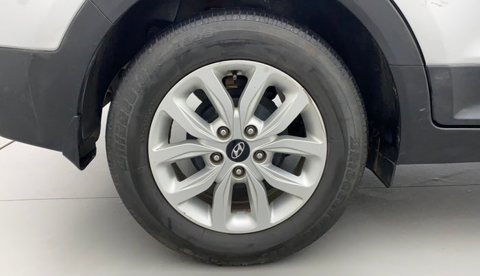 2018 Hyundai Creta SX 1.6 PETROL, Petrol, Manual, 60,929 km, Right Rear Wheel