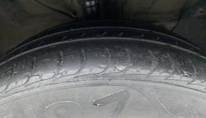 2018 Hyundai Creta SX 1.6 PETROL, Petrol, Manual, 60,929 km, Right Front Tyre Tread