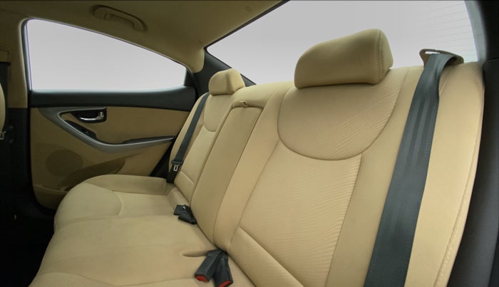 2014 Hyundai New Elantra S 1.6 MT, Diesel, Manual, 53,712 km, Right Side Rear Door Cabin