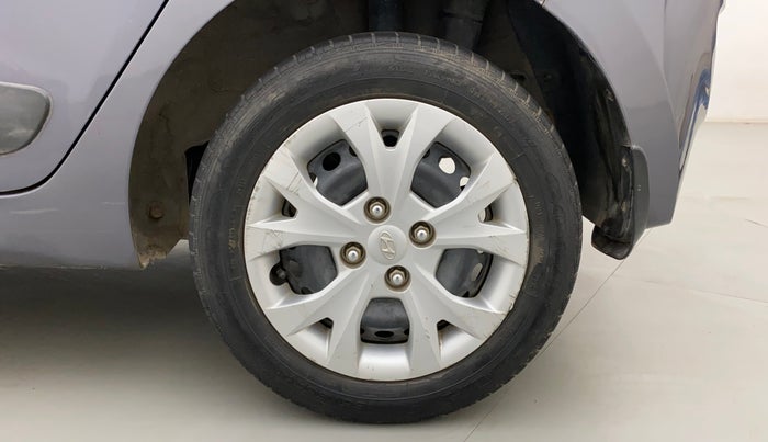 2014 Hyundai Grand i10 SPORTZ AT 1.2 KAPPA VTVT, Petrol, Automatic, 35,912 km, Left Rear Wheel