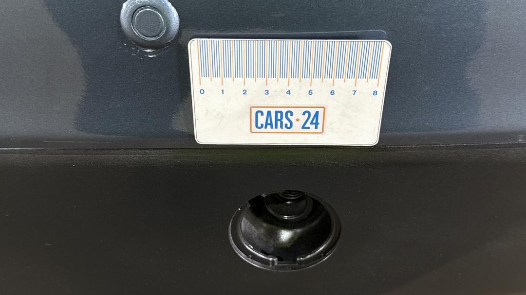 2016 Mazda 3 Neo, Automatic, 88109 km, Bumper Rear Tow hook cover missing/broken