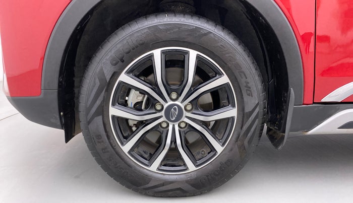 2021 Mahindra XUV300 1.2 W6 AT, Petrol, Automatic, 13,194 km, Left Front Wheel