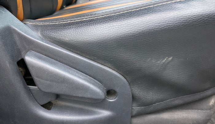 2018 Datsun Go T, Petrol, Manual, 62,784 km, Driver Side Adjustment Panel