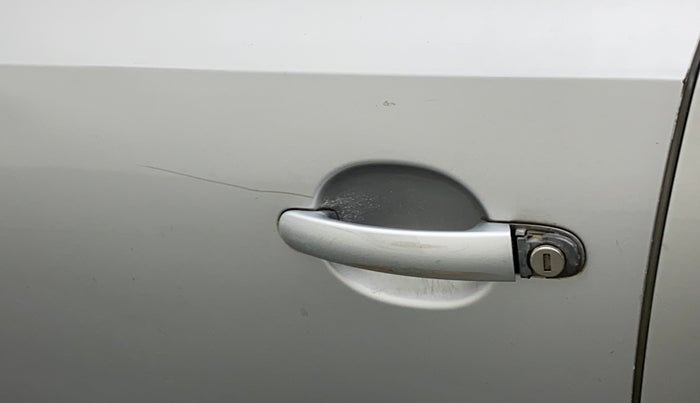 2010 Volkswagen Polo COMFORTLINE 1.2L PETROL, Petrol, Manual, 81,300 km, Front passenger door - Door handle has minor damage