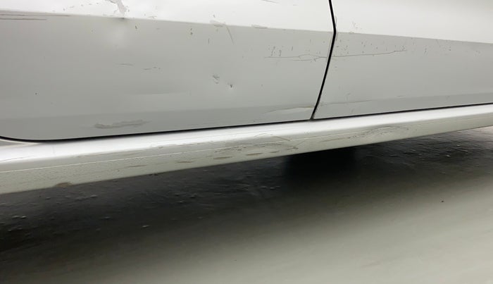 2010 Volkswagen Polo COMFORTLINE 1.2L PETROL, Petrol, Manual, 81,300 km, Right running board - Minor scratches