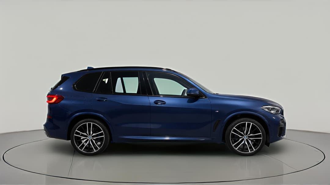 2022 BMW X5 xDrive30d M Sport, Automatic, 57200 km, Right Side View