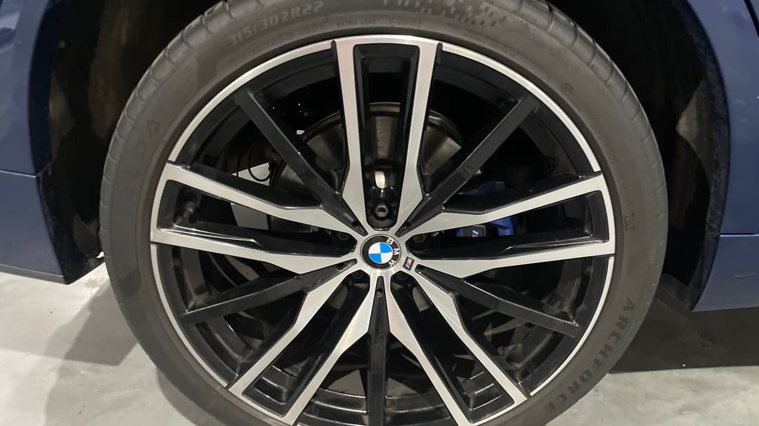 2022 BMW X5 xDrive30d M Sport, Automatic, 57200 km, Right Rear Wheel