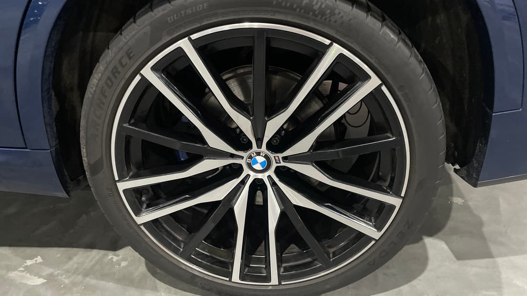 2022 BMW X5 xDrive30d M Sport, Automatic, 57200 km, Left Rear Wheel