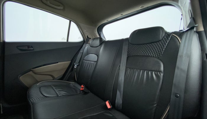 2018 Hyundai Grand i10 MAGNA 1.2 VTVT, Petrol, Manual, 53,056 km, Right Side Rear Door Cabin