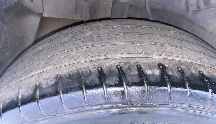 2019 Tata NEXON XM PETROL, Petrol, Manual, 22,077 km, Right Rear Tyre Tread