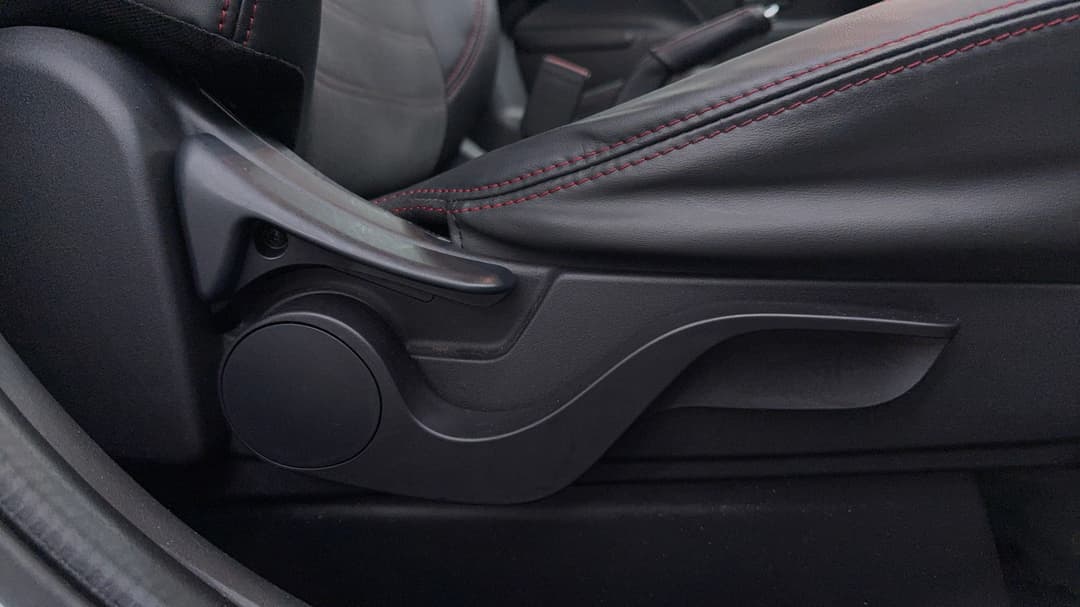 2019 Mitsubishi ASX Black Edition (2WD), Automatic, 112980 km, Drivers Side Adjustment Panel
