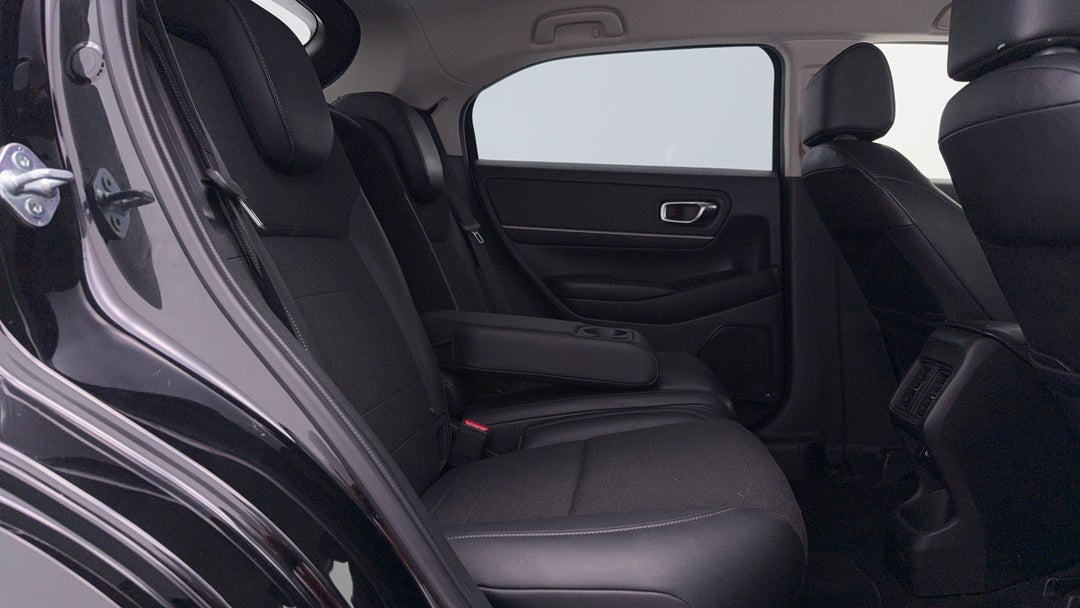 2022 Honda HR-V E:hev L, Automatic, 43760 km, Right Side Rear Door Cabin View