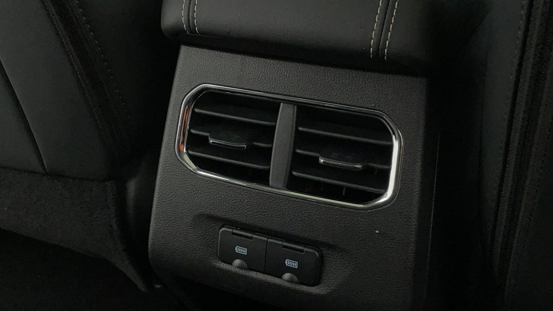 Rear A/C Vent