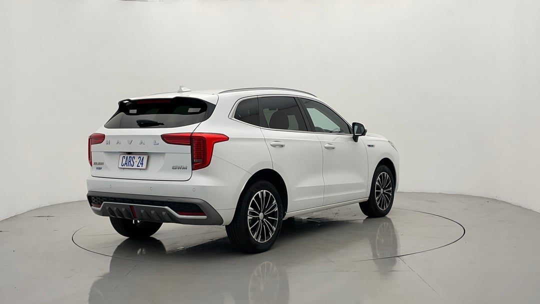 Right Back Diagonal (45- Degree) View