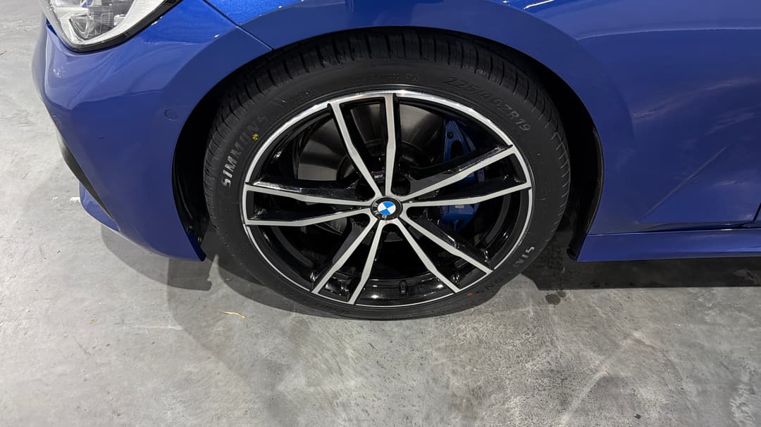 2020 BMW 3 30i M Sport, Automatic, 46034 km, Left Front Wheel
