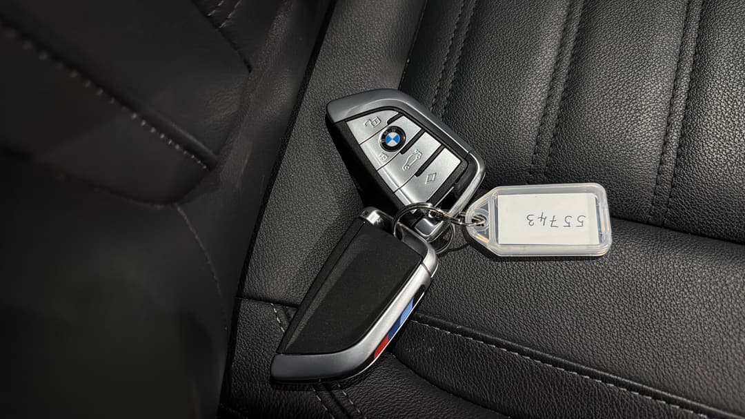 2020 BMW 3 30i M Sport, Automatic, 46034 km, Key Close-up