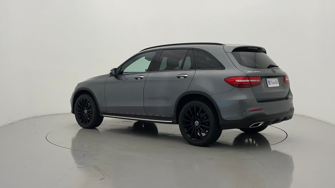 Left Back Diagonal (45- Degree) View