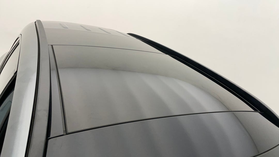 Roof/Sunroof View