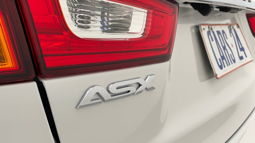 Badge (Boot Left Side)