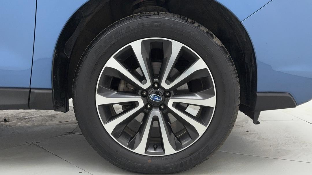 2016 Subaru Forester 2.5i-s, Automatic, 107765 km, Right Front Wheel