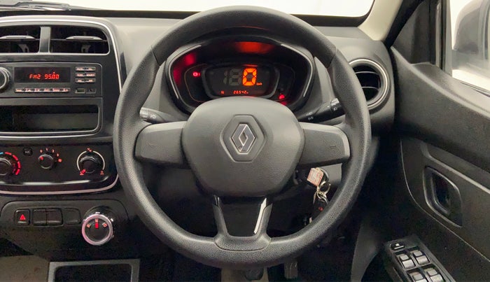 2017 Renault Kwid 1.0 RXL AT, Petrol, Automatic, 26,608 km, Steering Wheel