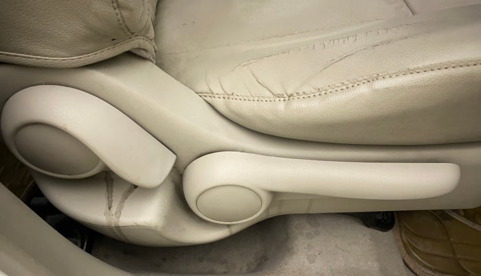 2015 Nissan Micra XV CVT, Petrol, Automatic, 54,569 km, Driver Side Adjustment Panel