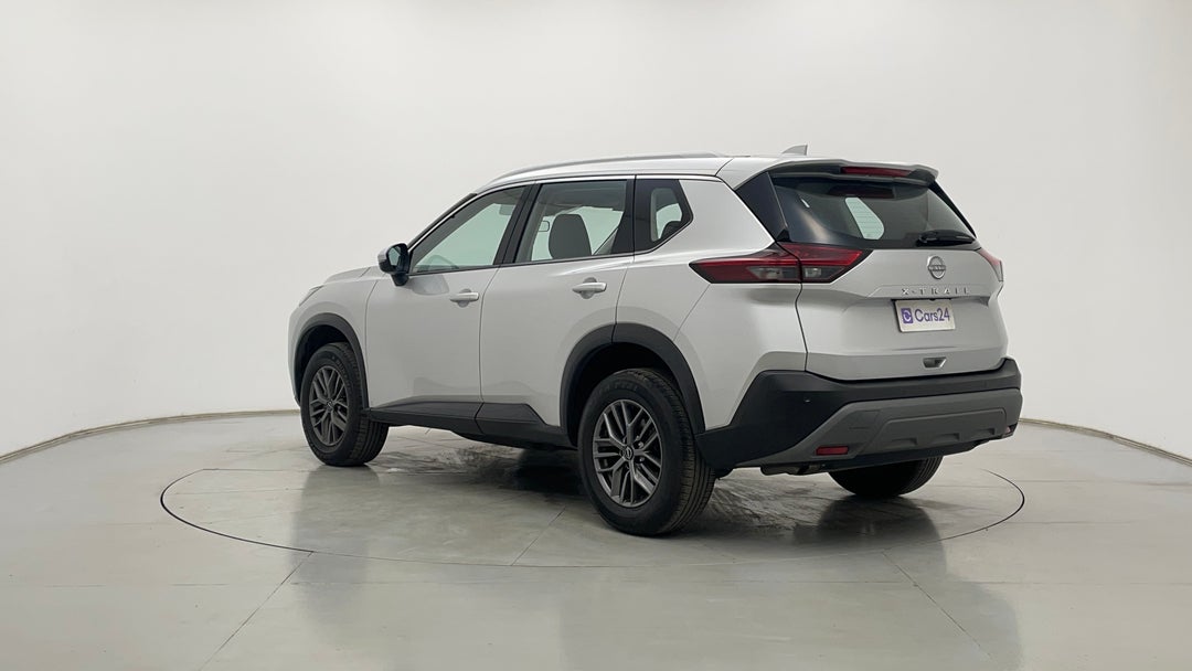 Left Back Diagonal (45- Degree) View