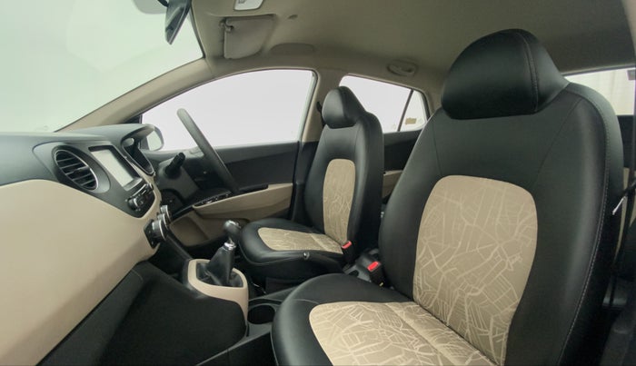2018 Hyundai Grand i10 SPORTZ 1.2 KAPPA VTVT, Petrol, Manual, 19,052 km, Right Side Front Door Cabin