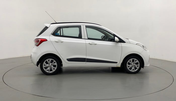2018 Hyundai Grand i10 SPORTZ 1.2 KAPPA VTVT, Petrol, Manual, 19,052 km, Right Side