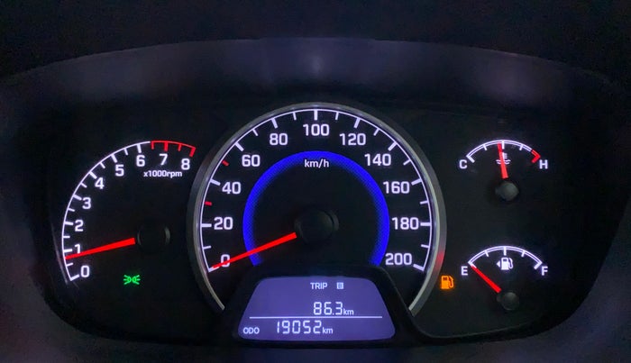 2018 Hyundai Grand i10 SPORTZ 1.2 KAPPA VTVT, Petrol, Manual, 19,052 km, Odometer Image
