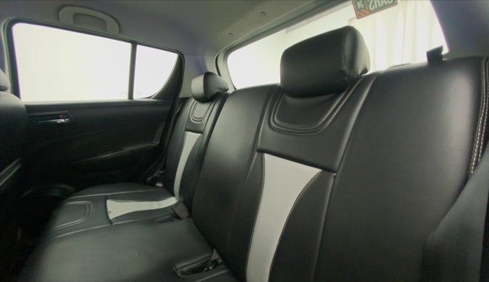 2015 Maruti Swift VXI, Petrol, Manual, 1,16,210 km, Right Side Rear Door Cabin