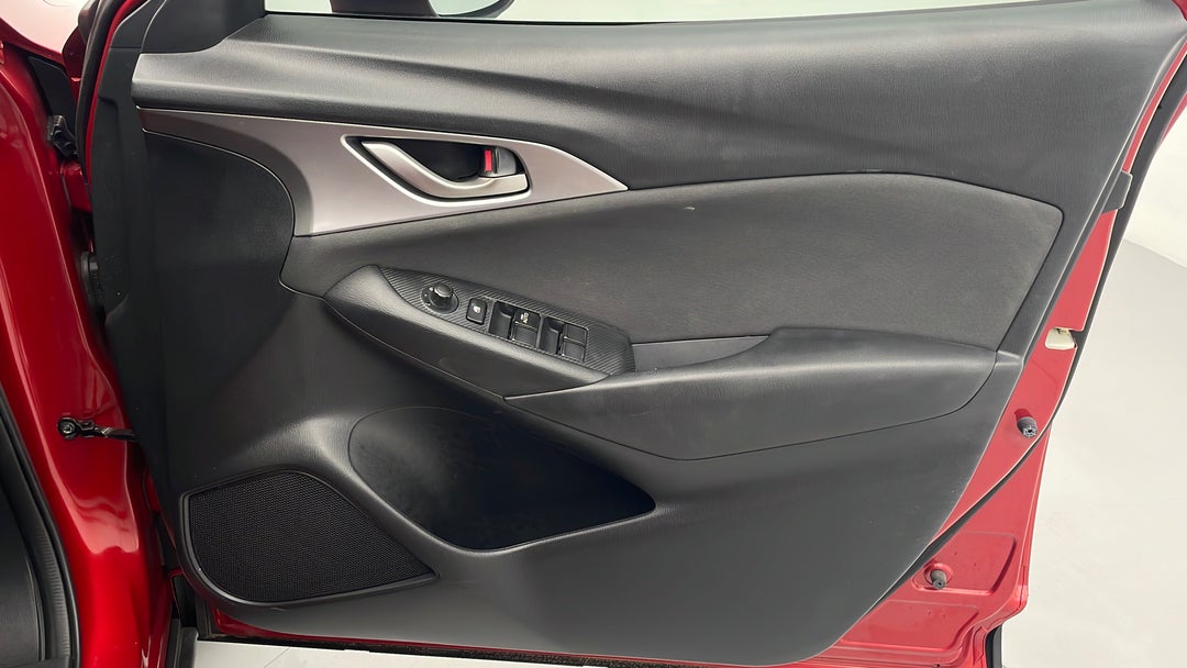 2017 Mazda CX-3 Maxx (fwd), Automatic, 60642 km, Speaker View