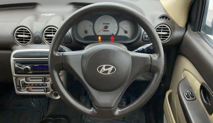 2013 Hyundai Santro Xing GL PLUS, Petrol, Manual, 42,220 km, Steering Wheel Close Up