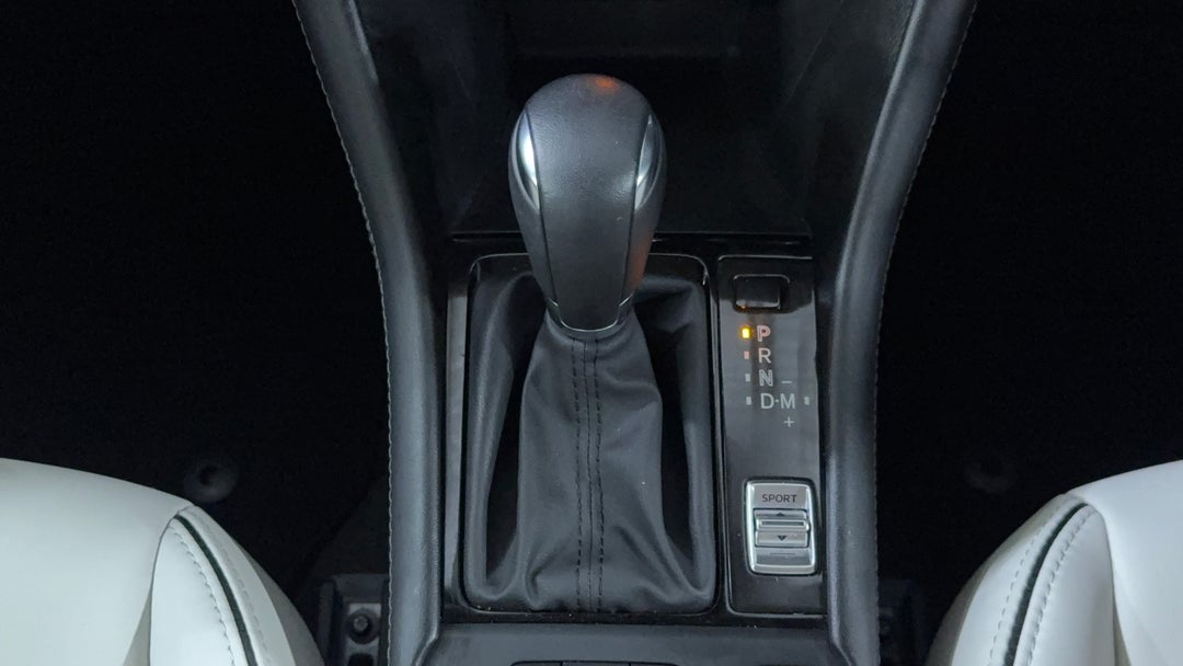 2023 Mazda CX-3 G20 Evolve, Automatic, 5958 km, Gear Lever 