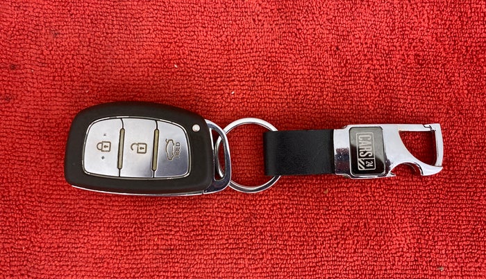 2013 Hyundai Grand i10 ASTA 1.2 KAPPA VTVT, Petrol, Manual, 85,603 km, Key Close Up