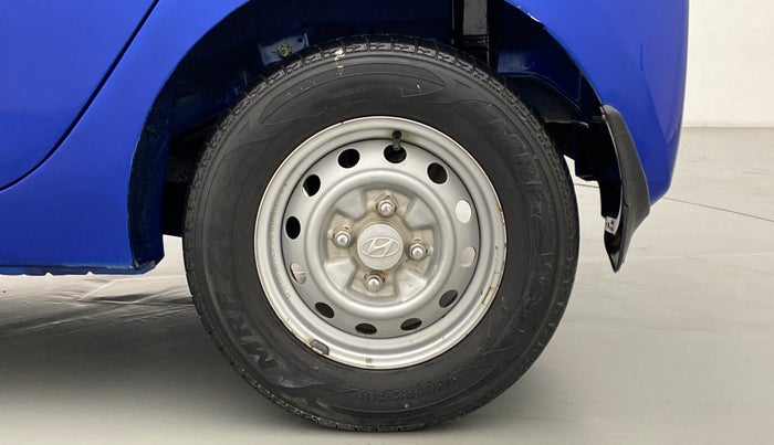 2013 Hyundai Eon D LITE PLUS, Petrol, Manual, 12,942 km, Left Rear Wheel