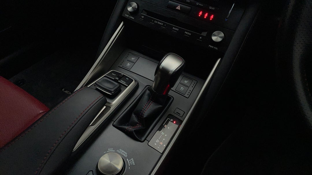 2017 Lexus Is200t F Sport, Automatic, 77665 km, Gear Lever 