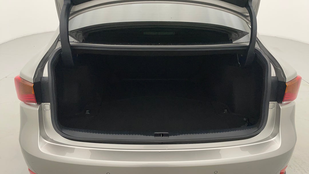 2017 Lexus Is200t F Sport, Automatic, 77665 km, Boot Inside View