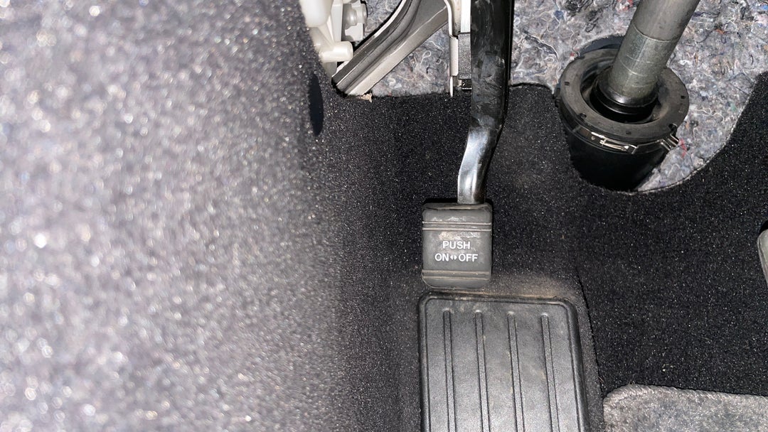 2017 Lexus Is200t F Sport, Automatic, 77665 km, Handbrake