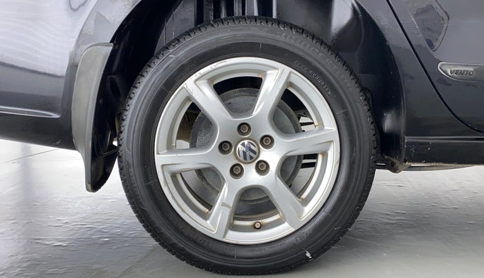 2013 Volkswagen Vento HIGHLINE PETROL, Petrol, Manual, 67,291 km, Right Rear Wheel